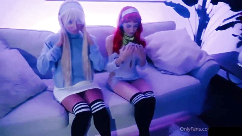 Waifumiia and Bronwin Aurora Cosplay Sex scene