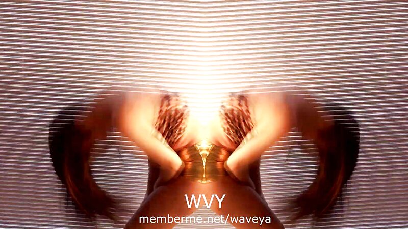Waveya MiU Twerking Nude Video