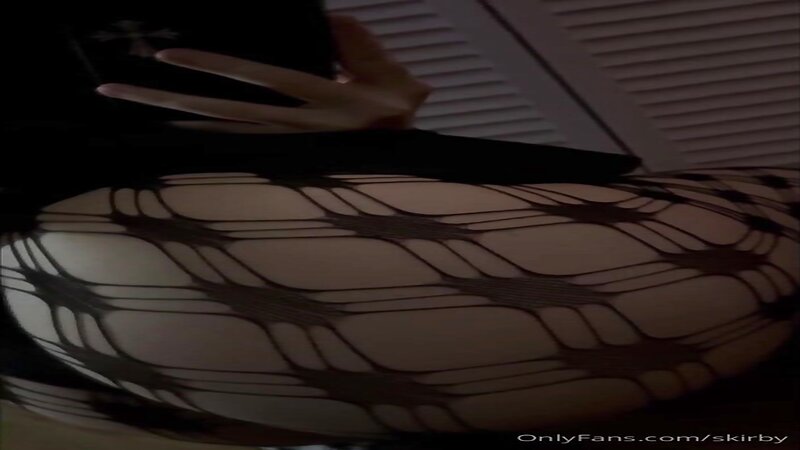 Skirby Sexy Lingerie Stripteasing
