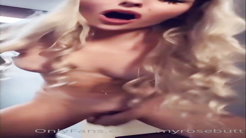 Asmr Network Squirting with a Dildo