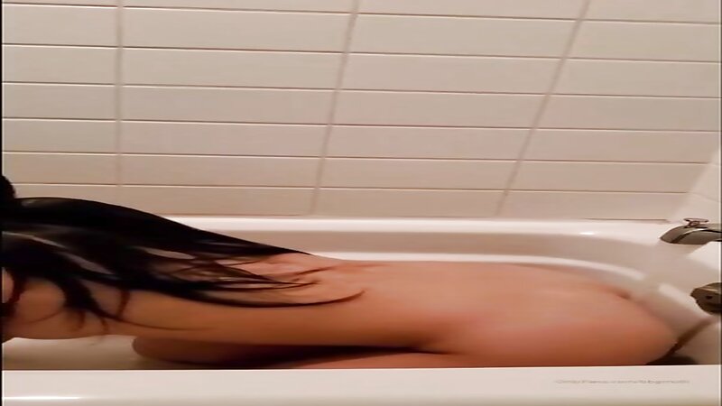 Allecakes Nude Blowjob