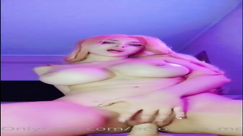 Octokuro Nude Cowgirl Riding a Dildo