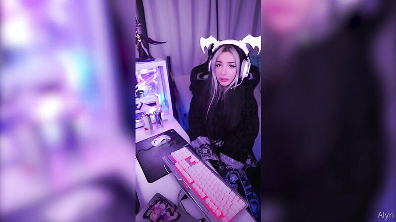 Alyri Hot League Of Legends Stripteasing