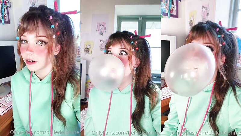 Belle Delphine Candy Pussy Play