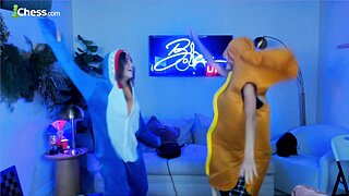 Andrea Botez Bare Ass Flash Accidental Twitch Stream Video