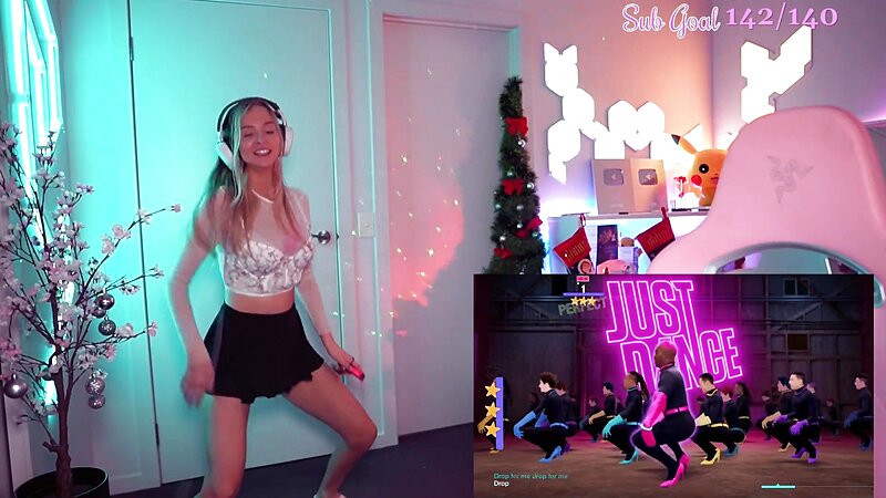 Bebahan Sexy Lingerie Twitch Streamer