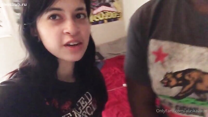AlaskaZade Porn Blowjob Sucking Cock Leaked Video
