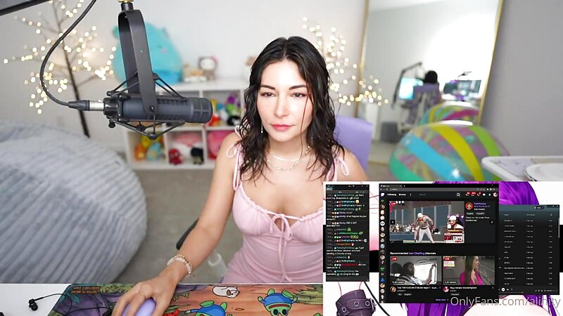Alinity Hot Full Nude Striptease