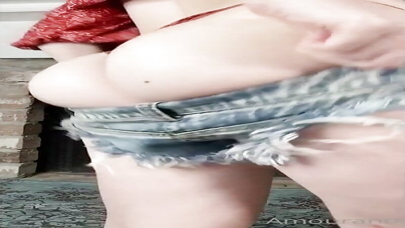 Amouranth Blurred Boobs Cowboy Cosplay Show